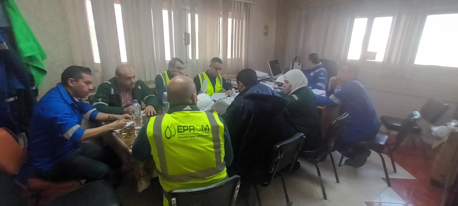 EPROM workshop with operators and engineers
